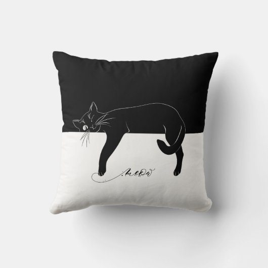 狡猾な黒猫は足を危険にさらしていた クッション (裏面)