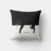 狡猾な黒猫は足を危険にさらしていた クッション (正面)