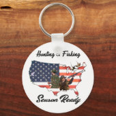 狩りと魚釣りTシャツトラックの帽子ボタンテープ キーホルダー (正面)