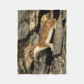 狩りのイタチ フリースブランケット (正面)