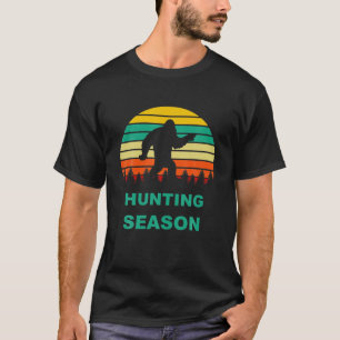 狩りシーズンサスカッチイェティビッグ足ビッグフット Tシャツ