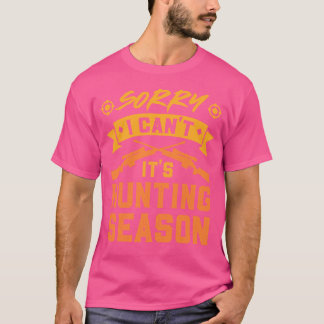 狩りライフル狩り付きスコープ Tシャツ