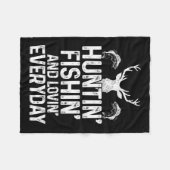 狩り魚釣り愛する毎日ハンターおもしろいフィッシュ フリースブランケット (正面(横))