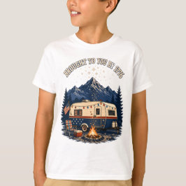 独立記念日のキャンプトレーラーと山々 Tシャツ
