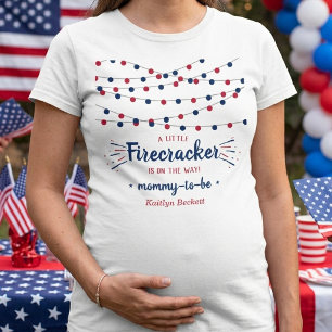 独立記念日のベビーシャワー！ファイアークラッカー・ベイビー・シャワー Tシャツ