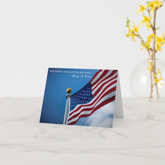 独立記念日の愛国心が強い退役軍人の米国旗 カード (黄色い花)