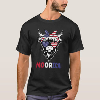 独立記念日の赤と白とモーモー愛国牛農家 Tシャツ