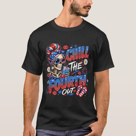 独立記念日をのんびり過ごすスケルトンの愛国心あふれる女の子 Tシャツ (正面)