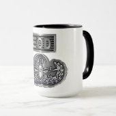 独自に設計された記念シニアEOD マグカップ (正面右)