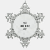 独自ののカスタム作成パーソナライズされた スノーフレークピューターオーナメント (正面)