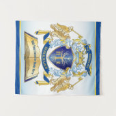 独自のエンブレムを作成ツリーブック鍵クラウン金ゴールドを青にする タペストリー (正面(横))