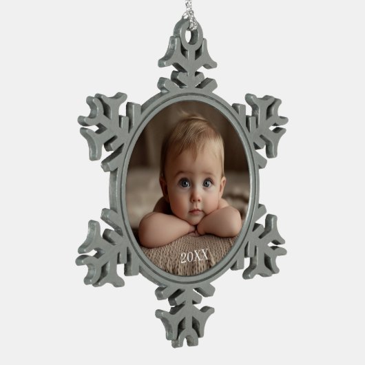 独自のクリスマスまたは休日オーナメントの作成 スノーフレークピューターオーナメント (左)