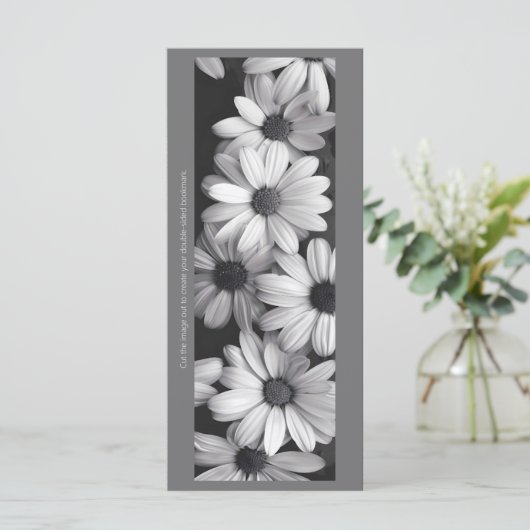 独自のグレーと白のデイジーブックマークの作成 (スタンド正面)