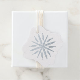 独自のシルバーフォイルのスノーフレークを作成凍っていする フェイバータグ