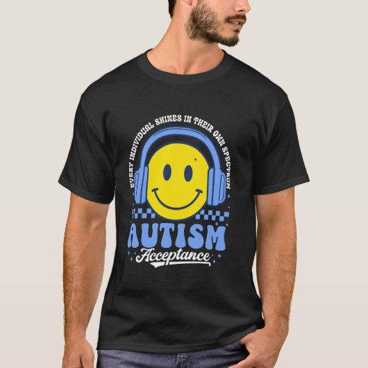 独自のスペクトラムで輝く 自閉症啓発 アクセサリー Tシャツ (正面)