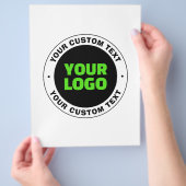 独自のビジネスロゴまたはアップロードしたデザインの追加 チラシ (手)