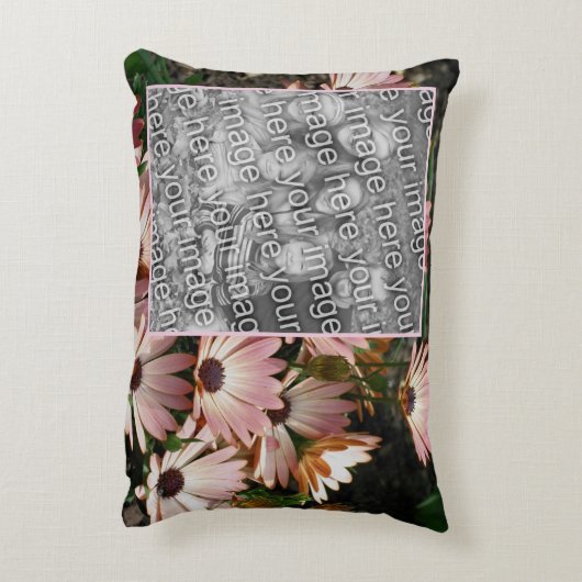 独自のピンクのアフリカの花のデイジー写真を作成 アクセントクッション (裏面(縦))