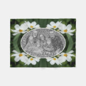 独自のフォトコスモスの花と蜂のフレームを作成 フリースブランケット (正面(横))