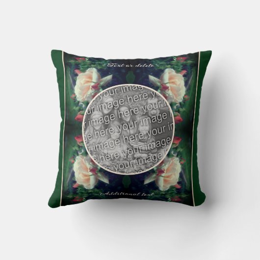 独自のフォト桃のバラと芽のフレームを作成 クッション (裏面)