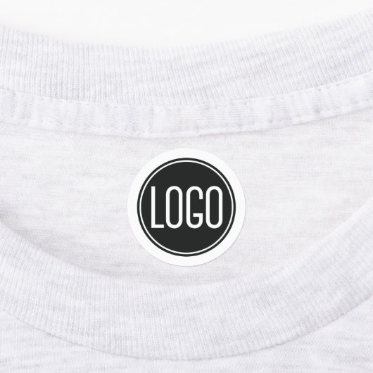 独自のロゴの服を作成する ラベル (貼付)