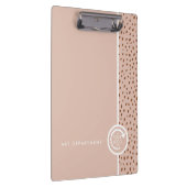 独自のロゴトレンディーベージュ&テラコッタドット クリップボード (右)