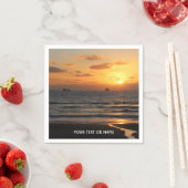 独自の写真とテキストを使用したカスタムデザイン スタンダードカクテルナプキン (インサイチュ)