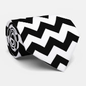 独自の大きな黒いジグザグのパターンを作成する ネクタイ (ロール)