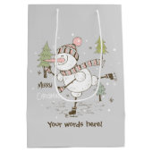 独自の氷の作成スケートで滑る冬雪だるま ミディアムペーパーバッグ (裏面)