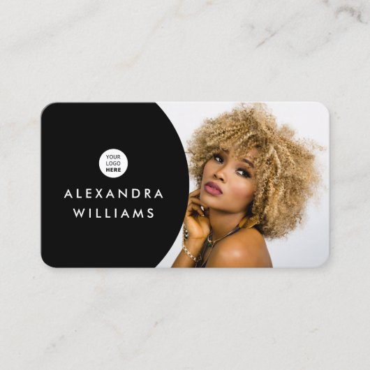 独自の画像を追加するQRコードとロゴブラックモダン 名刺 (正面)