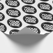 独自の白い繰り返しロゴの背景を作成する ラッピングペーパー (角)