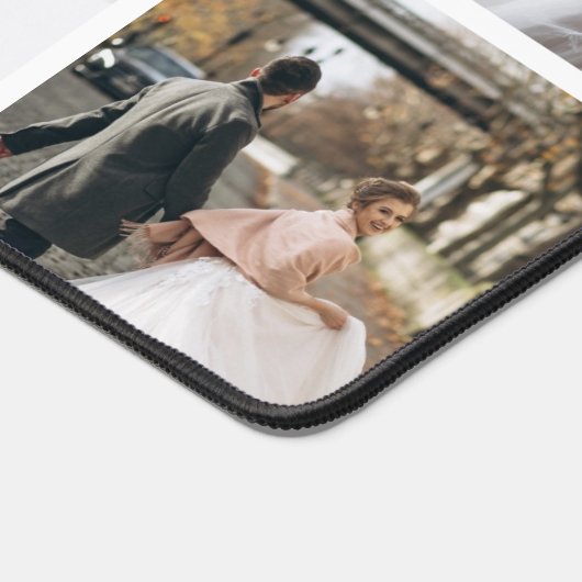 独自の紫色の8モノグラムのフォトコラージュを作成 デスクマット (コーナー)