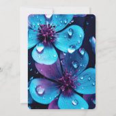 独自の青鮮やかと紫の花を作成 招待状 (裏面)