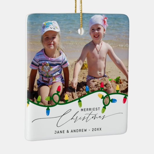 独自の2枚の写真を追加するフェスティバルライトのカスタムクリスマス セラミックオーナメント (右)