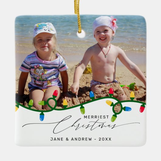 独自の2枚の写真を追加するフェスティバルライトのカスタムクリスマス セラミックオーナメント (正面)