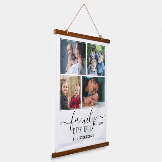 独自の4つのフォトコラージファミリ引用文名を作成 吊り下げ型タペストリー (傾斜あり)