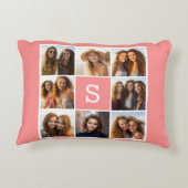 独自のInstagramコラージュのモノグラムをカスタム作成 アクセントクッション (裏面)