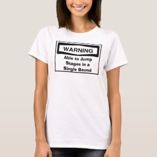 独身のな限界のステージを跳ぶことできる Tシャツ