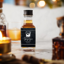 独身パーティーのモダンでスタイリッシュな装飾 リキュールボトルラベル