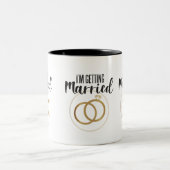 独身最後の夜のプレゼントにぴったり！ 私、結婚します  ツートーンマグカップ (中央)