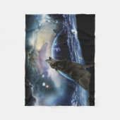 狼が月で吠える フリースブランケット (正面)