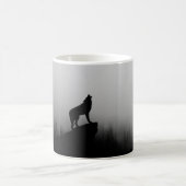 狼が月に向かって遠吠えする コーヒーマグカップ (中央)