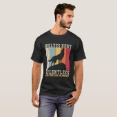 狼の狩りは執拗で正確 Tシャツ (正面フル)