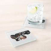 狼の足を空中に上げる ガラスコースター (アングル)