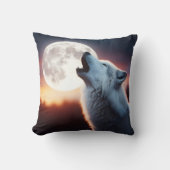 狼威厳のあるが月で吠える。 クッション (正面)