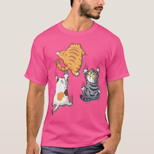 猫おもしろいかわいい太った猫登山おもしろい子猫おもしろい Tシャツ (正面)