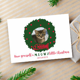 猫おもしろいのクリスマスリースと子猫の写真 シーズンカード