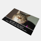 猫おもしろいのフォトウェルカムトゥハウスドノットワイプ足 ドアマット (アングル)