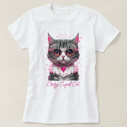 猫おもしろいの熱狂する可愛い猫 Tシャツ (デザイン正面)