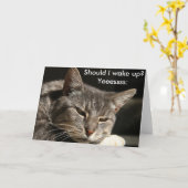 猫おもしろいの誕生日カード私は起きた方が良いですか? カード (黄色い花)