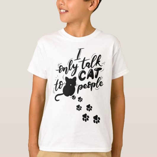 猫おもしろいは人と話す Tシャツ (正面)